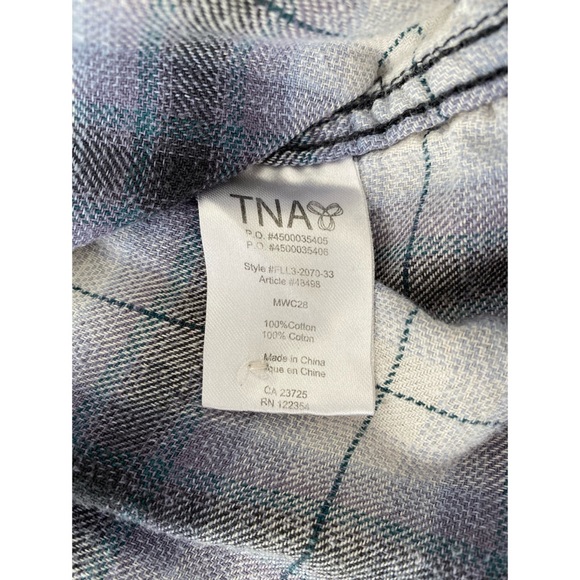 TNA hooded flannel. Size XS - Picture 5 of 5